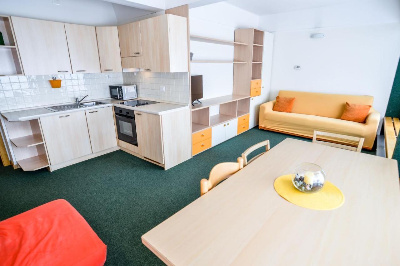 Res.Albarè/Solaria Apt.Solandra Mezzana  Extérieur photo