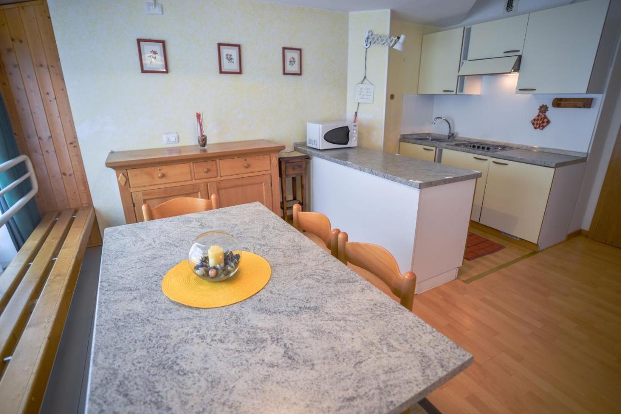 Res.Albarè/Solaria Apt.Solandra Mezzana  Extérieur photo