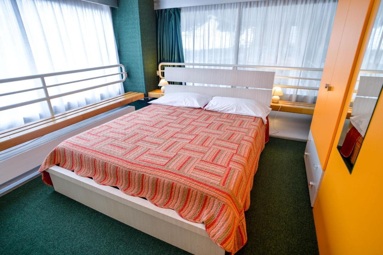 Res.Albarè/Solaria Apt.Solandra Mezzana  Extérieur photo